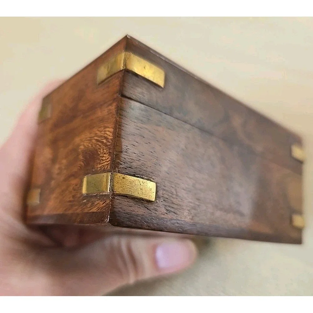 VTG Wooden Token/Keepsake/Trinket Box Hinged W/Brass Details 4